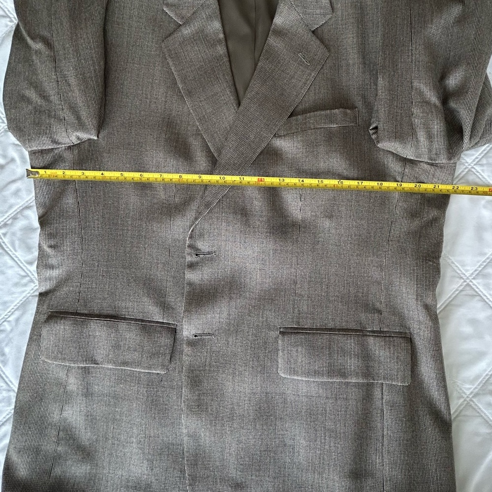Oscar de la Renta Men's Blazer - Picture 13 of 13
